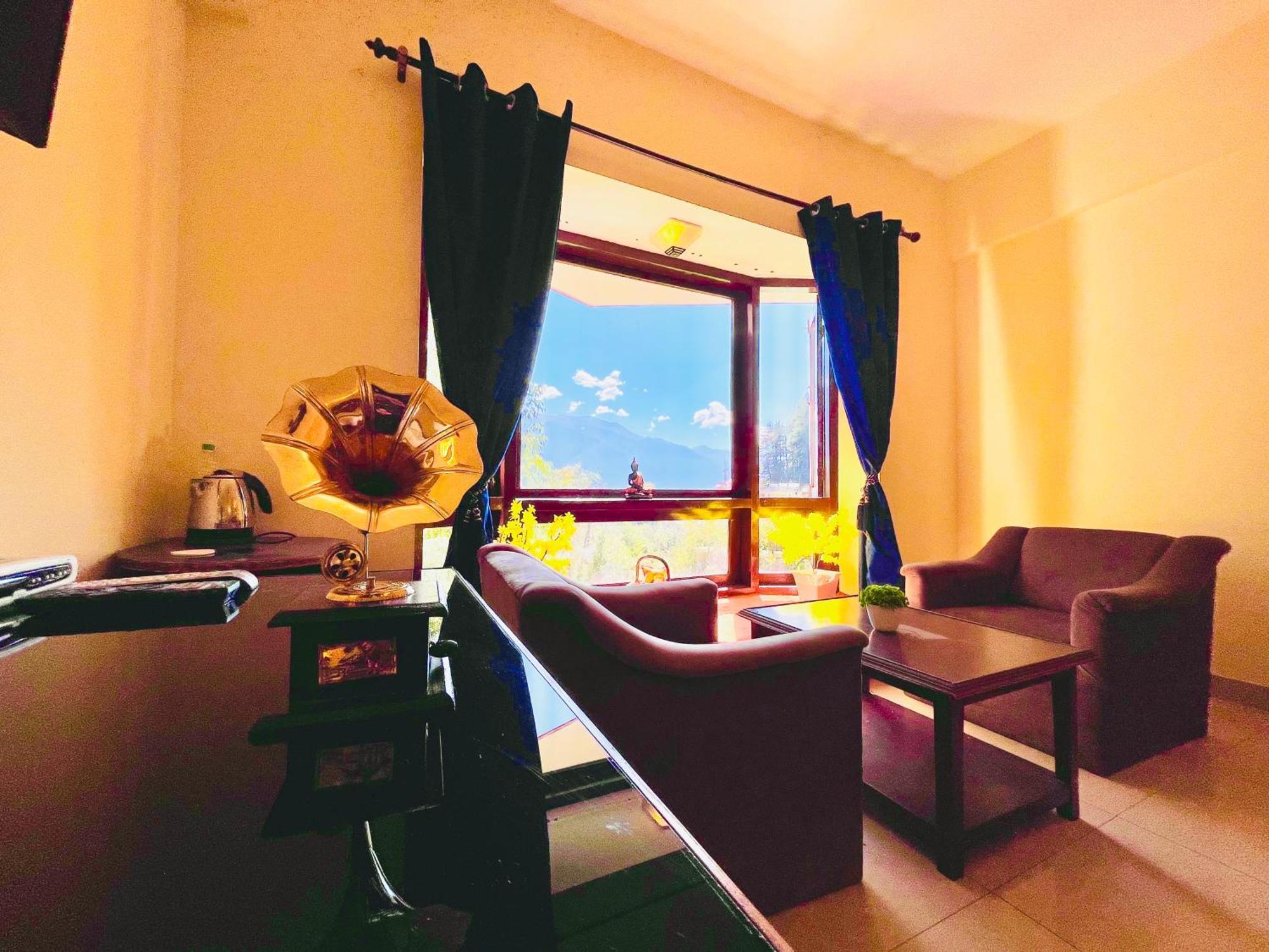 Sagar Resort !! Mountain View ! Luxury Stay ! Family Resort ! Private Parking ! Near Mall Road มะนาลี ภายนอก รูปภาพ